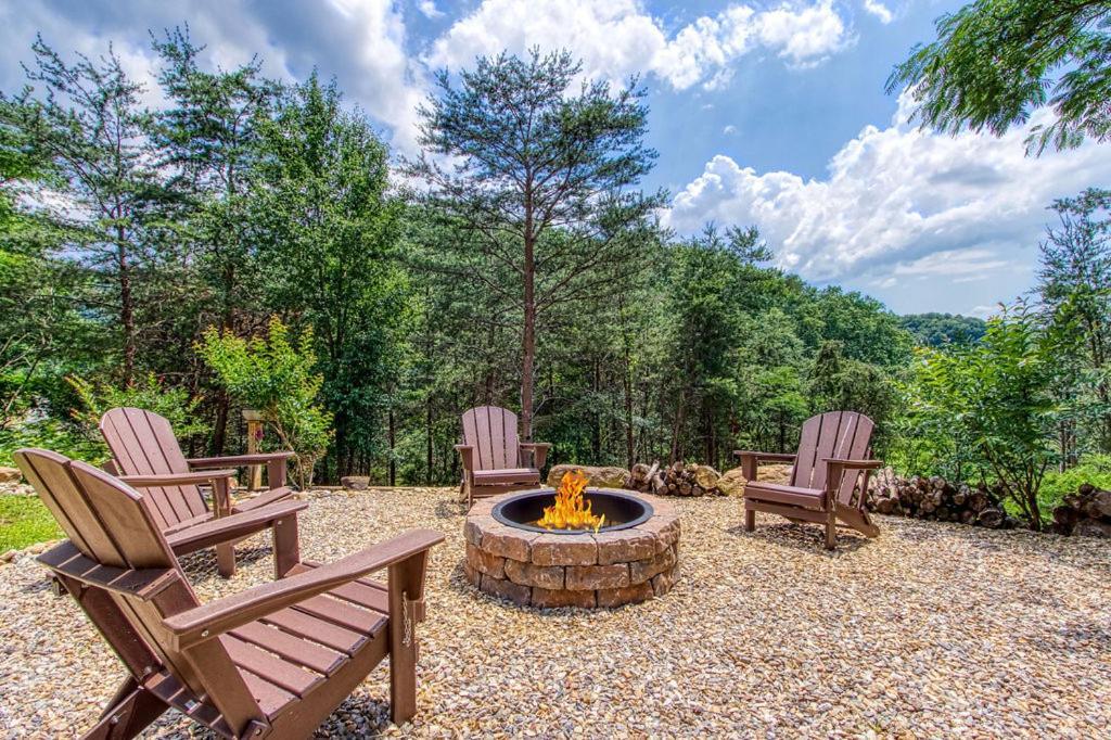 Tranquility Hollow, Indoor Pool, Game Room, 1089 Free Tickets Each Paid Day, Dollywood And More! Sevierville Exteriör bild