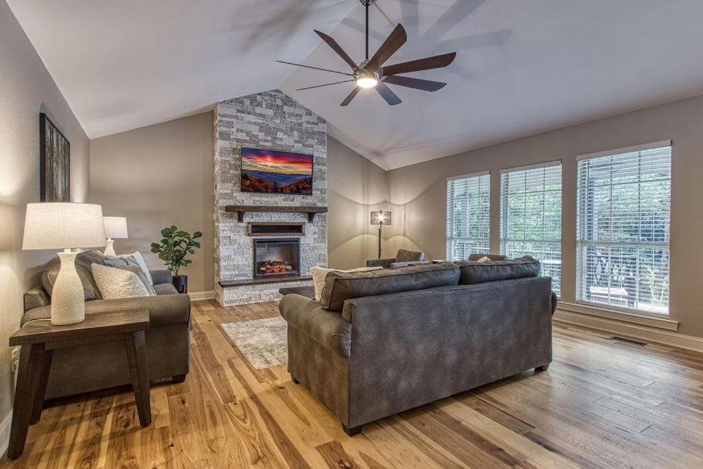 Tranquility Hollow, Indoor Pool, Game Room, 1089 Free Tickets Each Paid Day, Dollywood And More! Sevierville Exteriör bild